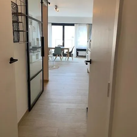 Cosy With Lateral Seaview T57 * 오스텐드